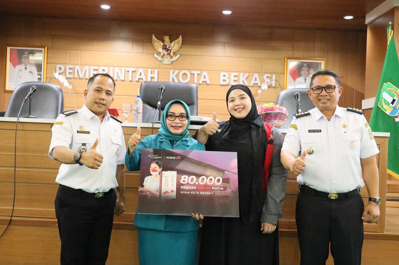 PKK Kota Bekasi Bagikan 80.000 Masker untuk Warga Kota Bekasi, Antisipasi Dampak Abu Vulkanik